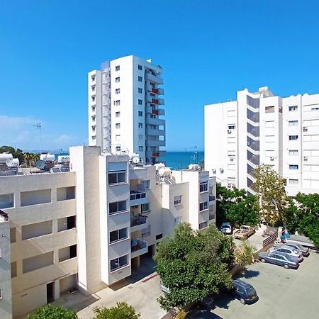 5 Min To The Beach Holiday Shared Apartment Incl Netflix - Private Room In 3 Bdr Apt Larnaka Exterior foto